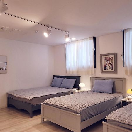 Picasso Guesthouse موكبو المظهر الخارجي الصورة