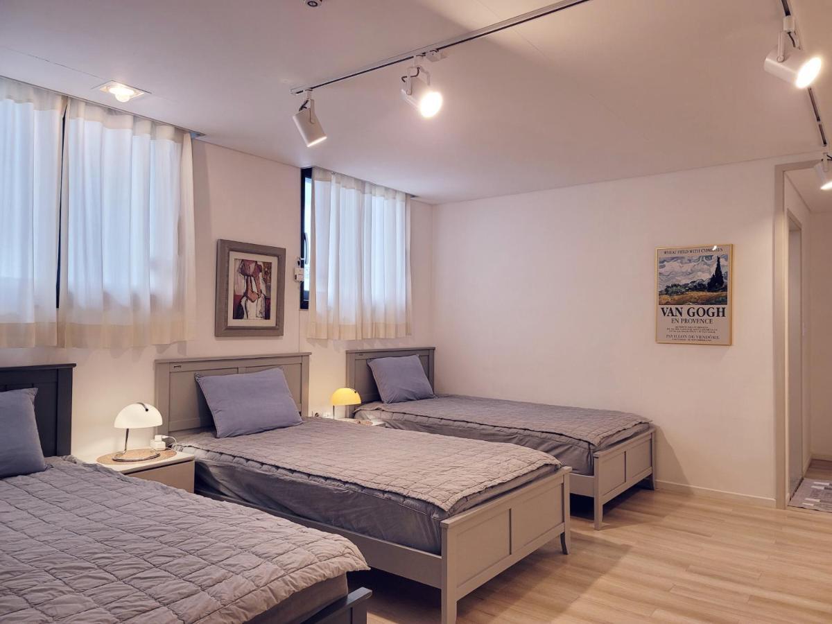 Picasso Guesthouse موكبو المظهر الخارجي الصورة